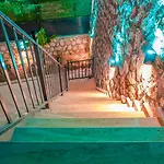 Conservative In Nature - Uzumlu, Kalkan Villa Kaş