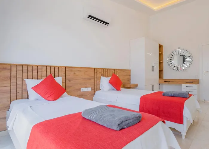 Conservative In Nature - Uzumlu, Kalkan * קס