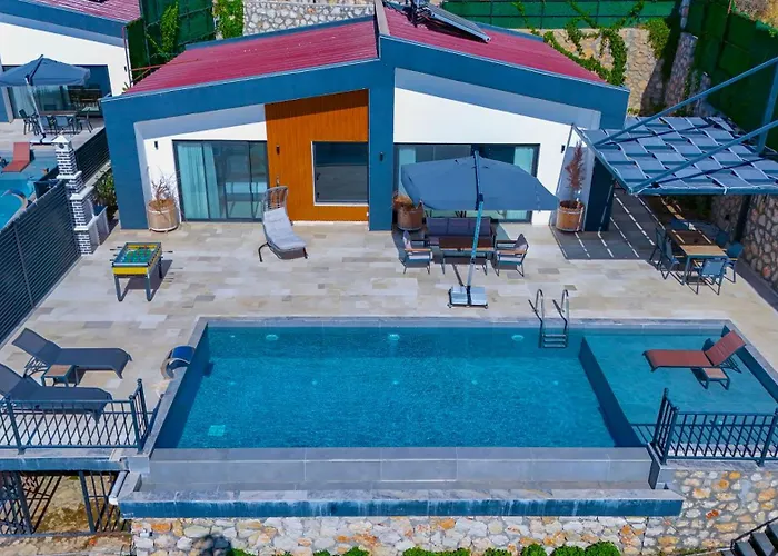 Conservative In Nature - Uzumlu, Kalkan קס