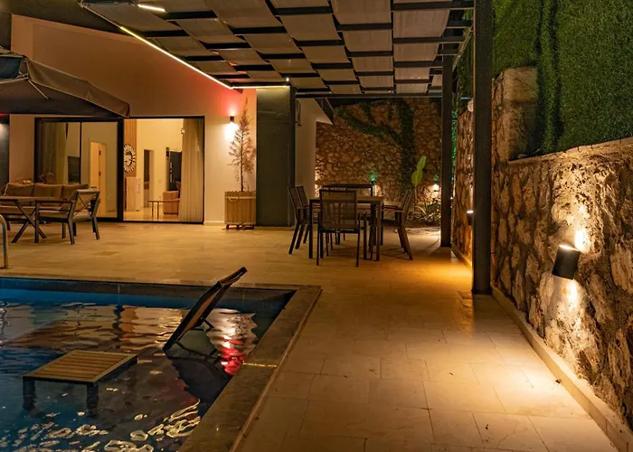 Conservative In Nature - Uzumlu, Kalkan *